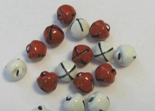 Kerst belletjes rood en wit 8 mm 16 ST